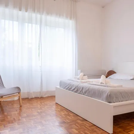 Majo Апартаменты Рим